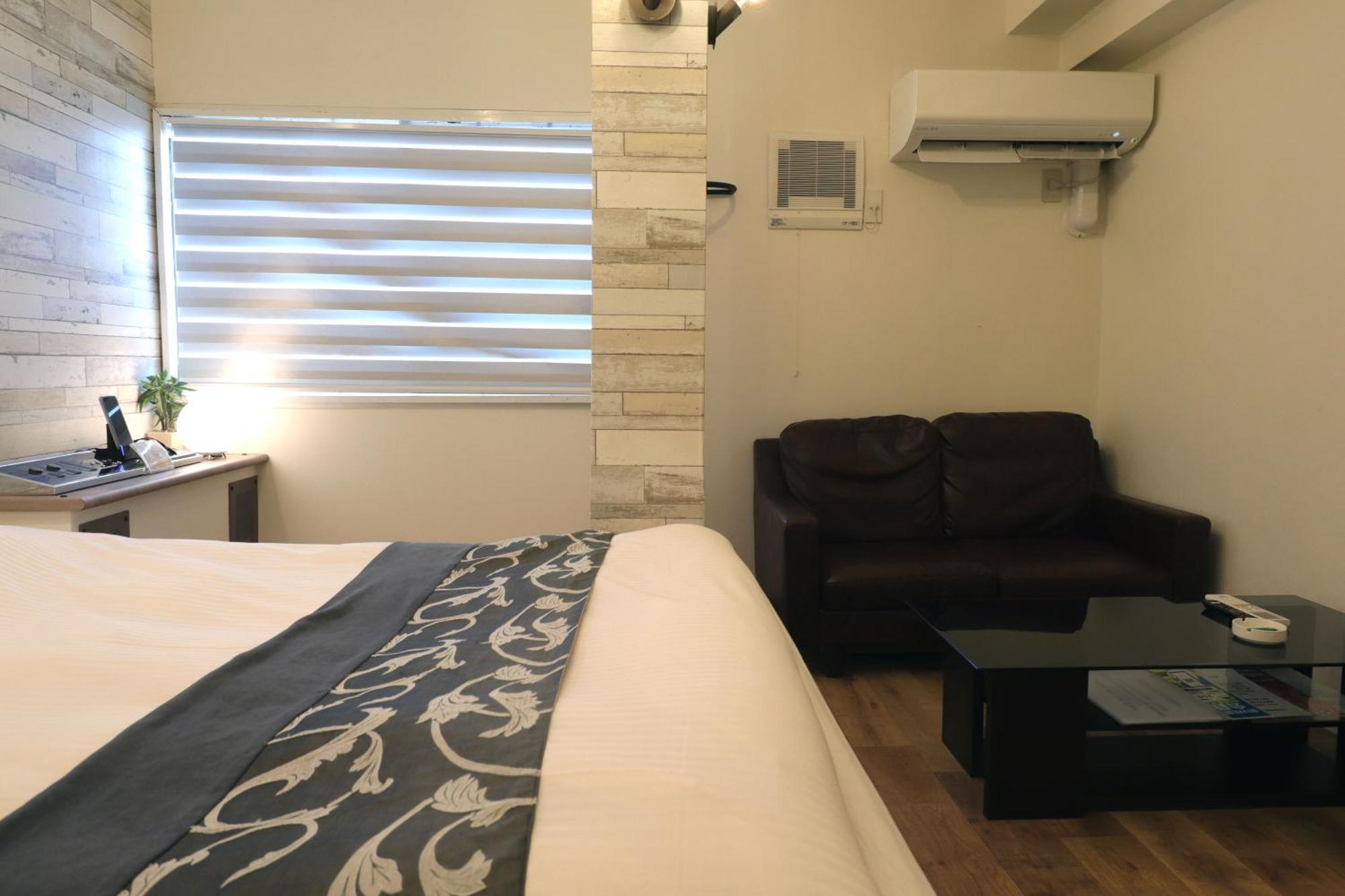 天然個室温泉 Hotel Lafontaine 諏訪 (Adults Only) Suwa  Buitenkant foto